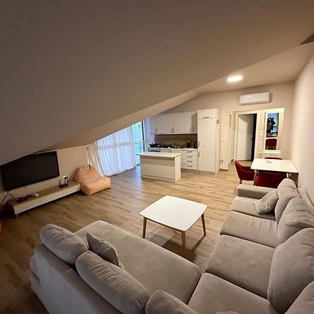 Shengjin Apartaments Esterno foto