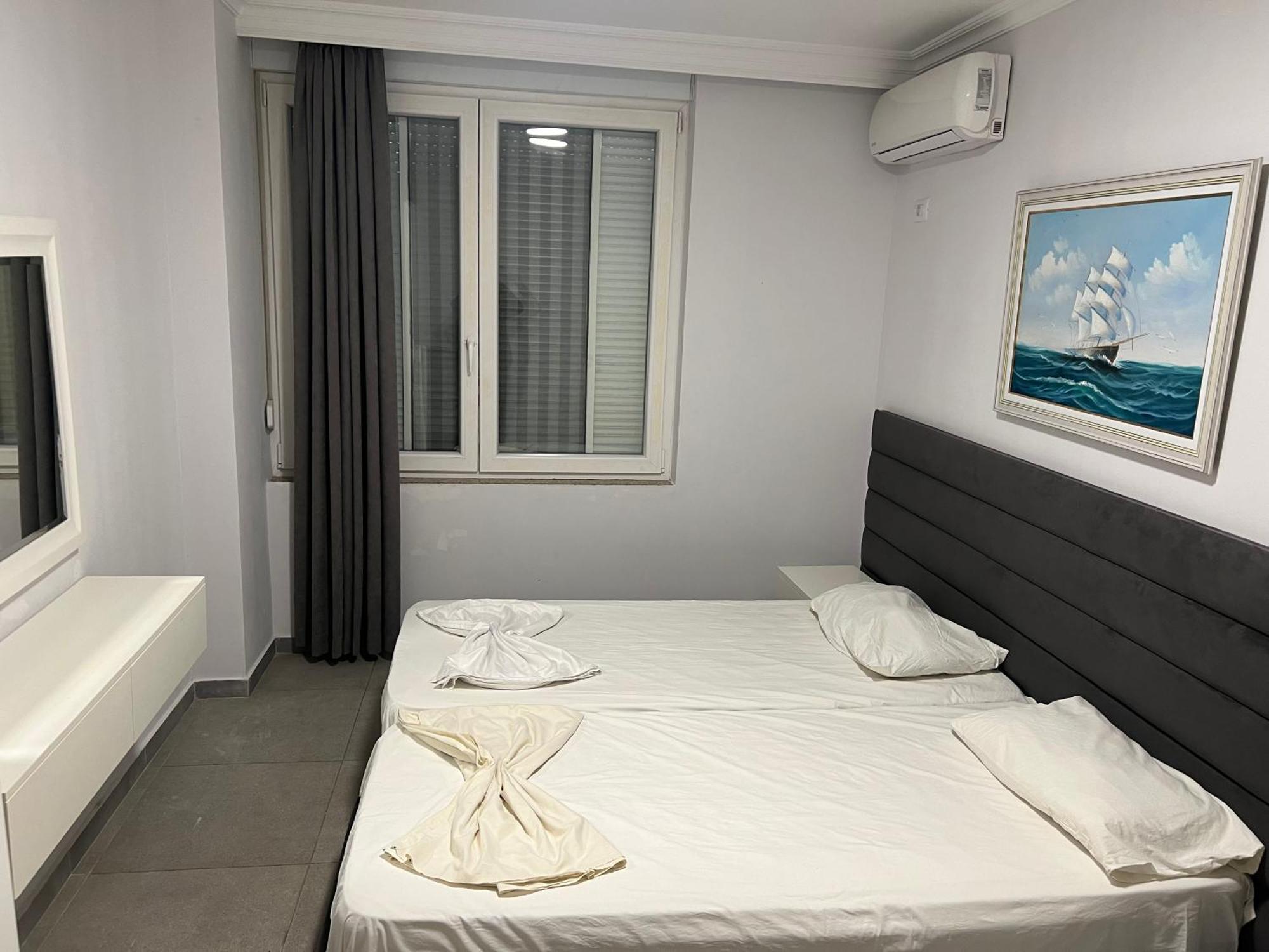 Shengjin Apartaments Esterno foto
