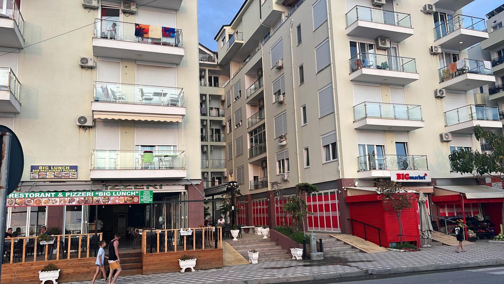 Shengjin Apartaments Esterno foto