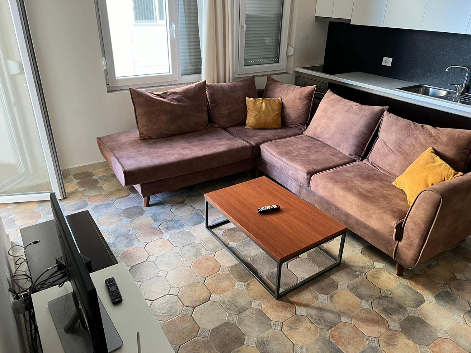 Shengjin Apartaments Esterno foto