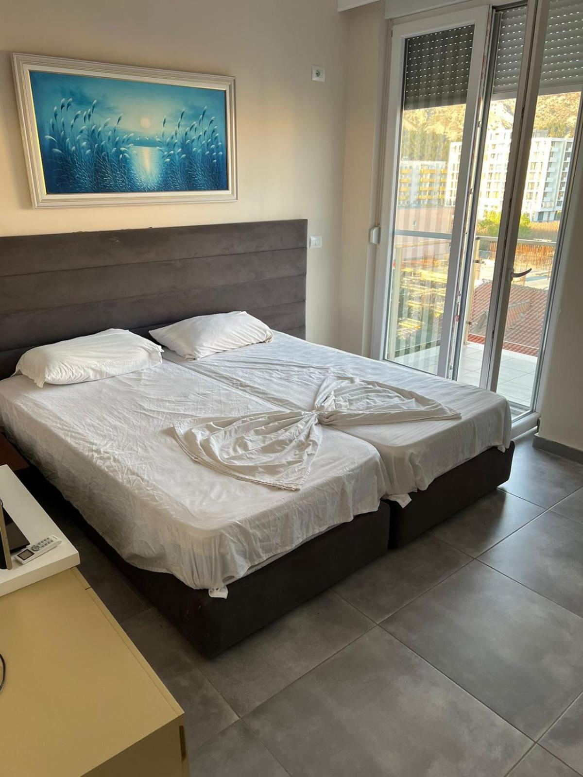 Shengjin Apartaments Esterno foto
