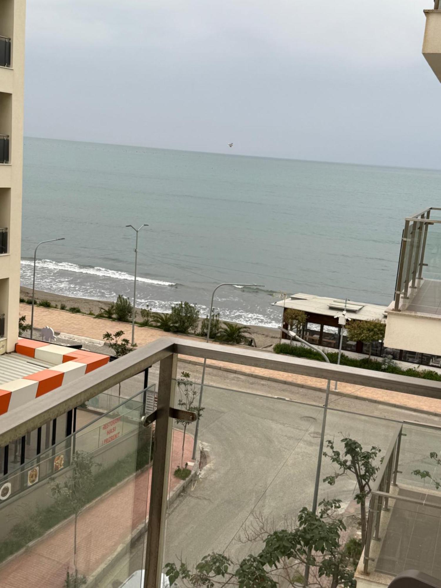 Shengjin Apartaments Esterno foto