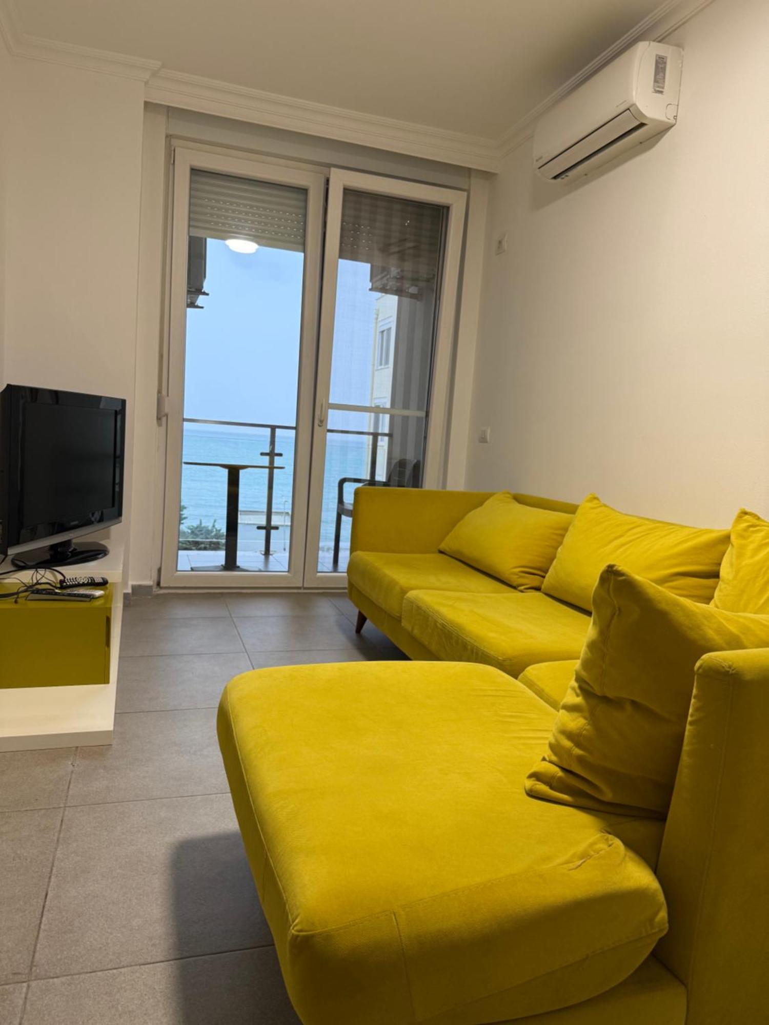 Shengjin Apartaments Esterno foto