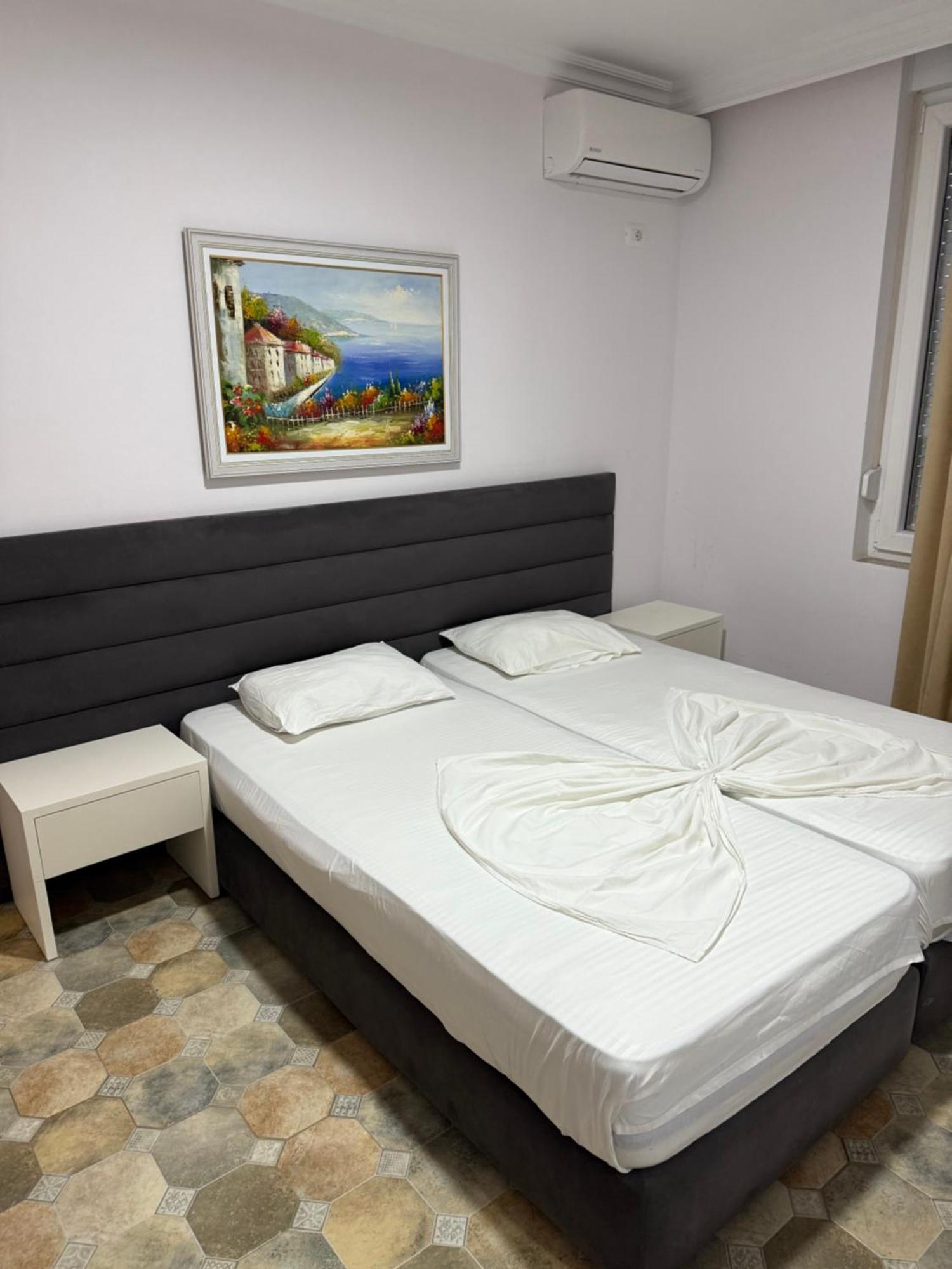 Shengjin Apartaments Esterno foto